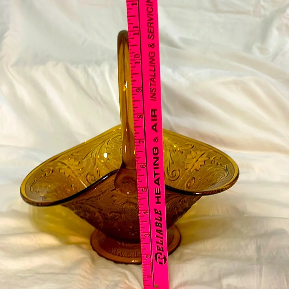 Vintage “MR” Indiana Sandwich Glass Amber Basket 11” Tiara Large - Picture 4 of 6